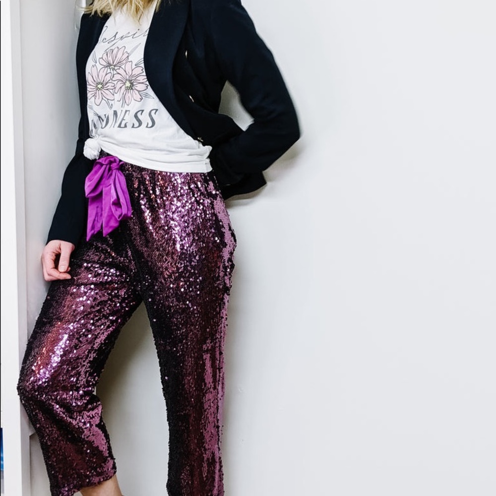 NWT sequin crop pants size medium Plum